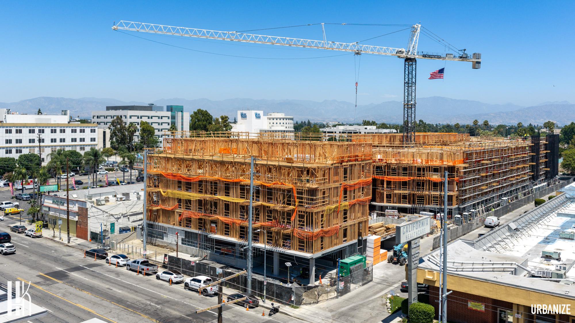 ユニベアシティ 6728 Sepulveda Blvd by Hunter